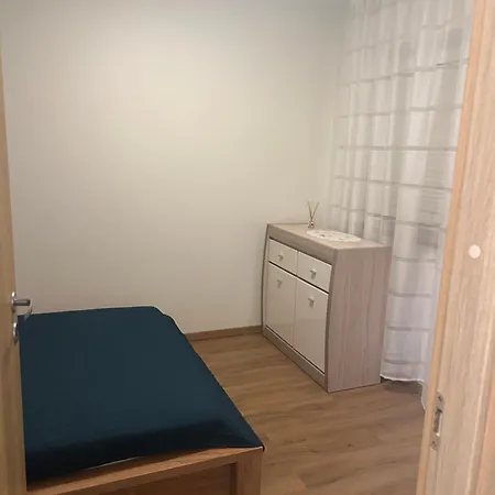 Apartment Uus 44 *